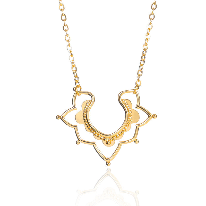 Collana floreale semplicistica