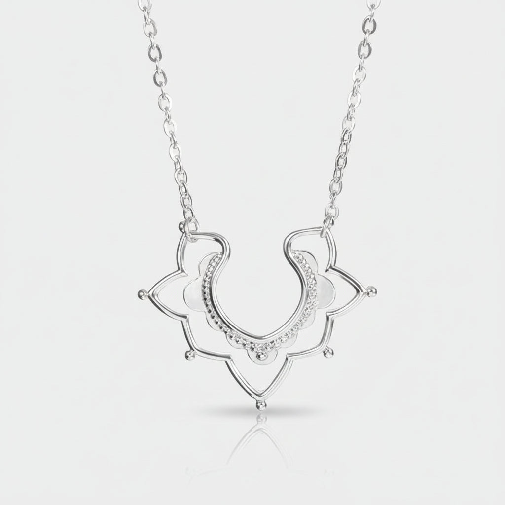 Collana floreale semplicistica