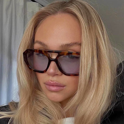 Occhiali da sole leopardati